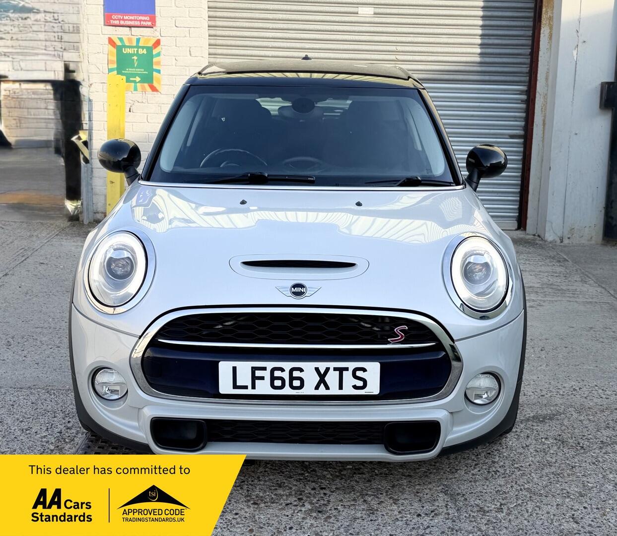 Mini Hatch Right Side